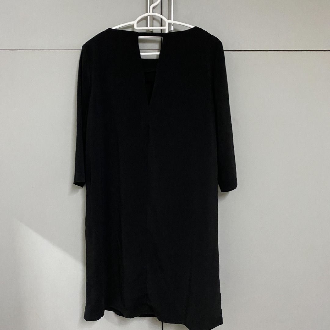 Mango Suit 3/4 sleeve dress (Category: Dresses) located in Quezon City. Submitted by nth.hand (Listing ID 1212324086, Image 2). Description: Note: some items are used and might have slight flaws and signs of wear. Please manage your expectations. .