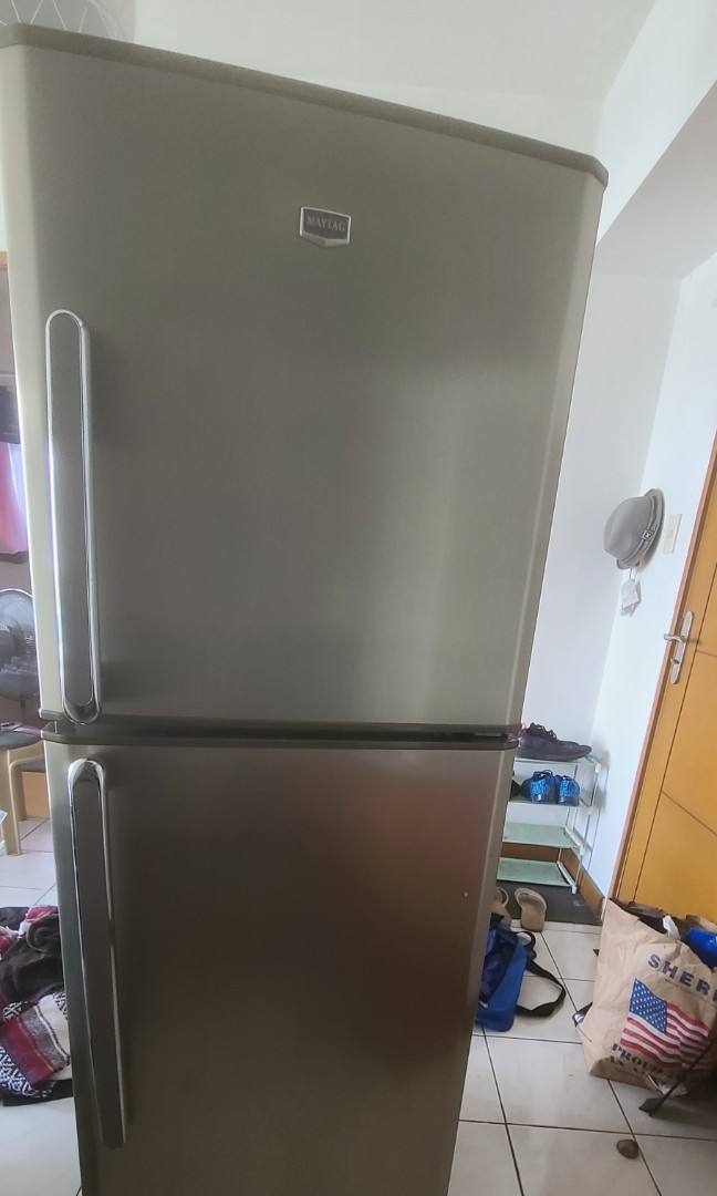 Maytag Refrigerator, needs a fixer, TV & Home Appliances, Kitchen