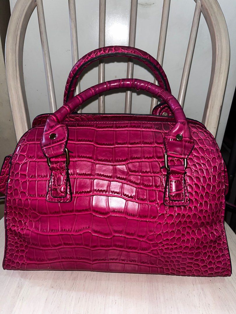 Michael Kors, Luxury, Bags & Wallets on Carousell