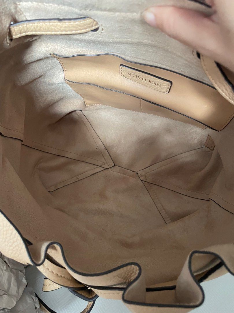 Michael kors online junie flap backpack