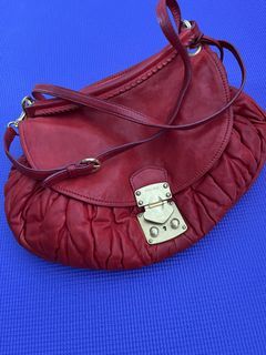 MIU MIU Vitello Lux Bow Bag, Women's Fashion, Bags & Wallets, Shoulder Bags  on Carousell