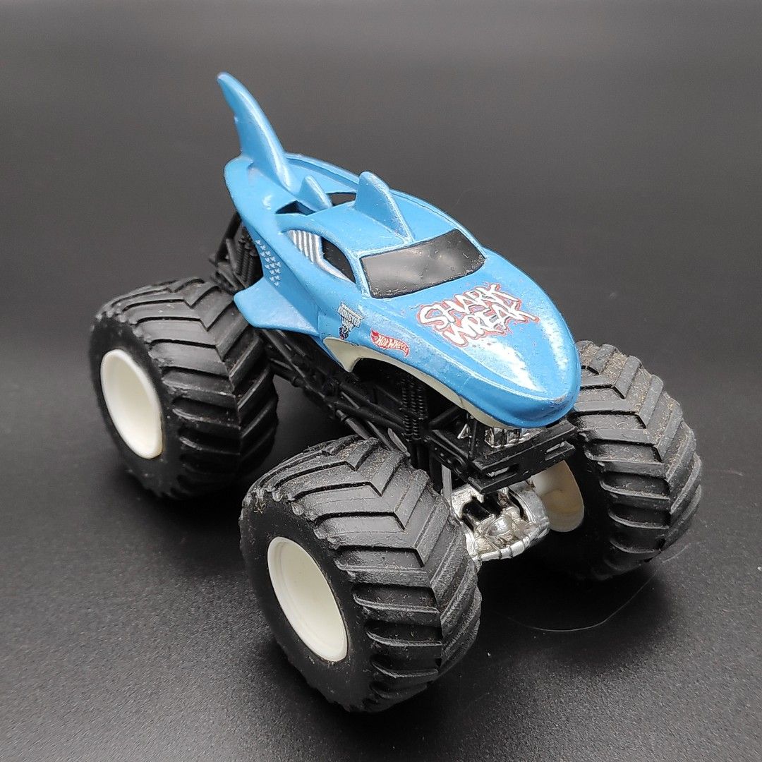 Monster jam 2025 bigfoot toy