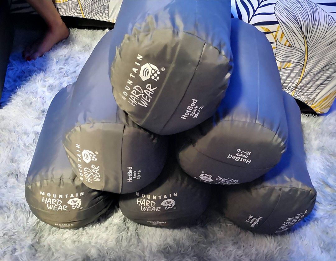 Mountain hardwear Hotbed spark sleeping bag 4 000php 65 off