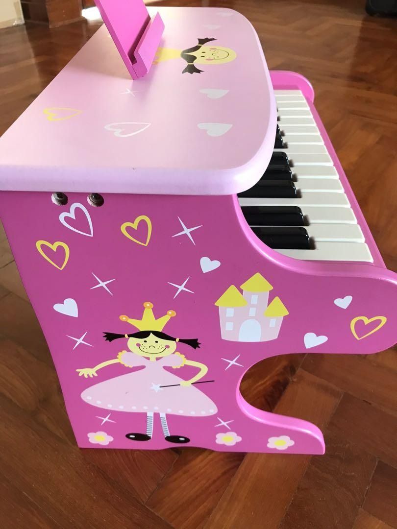Schoenhut 25 key top my first piano