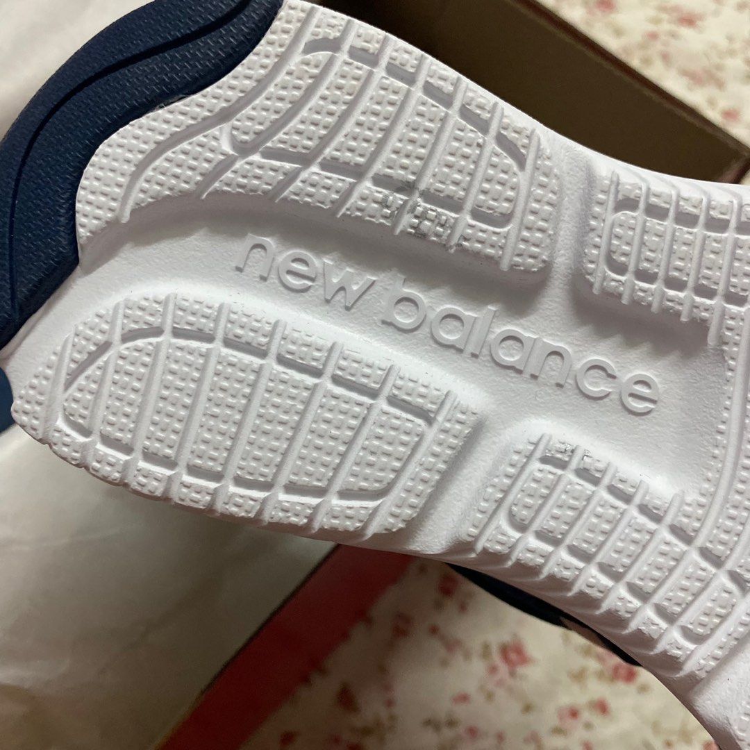New balance women's 2025 411v2 walking shoes