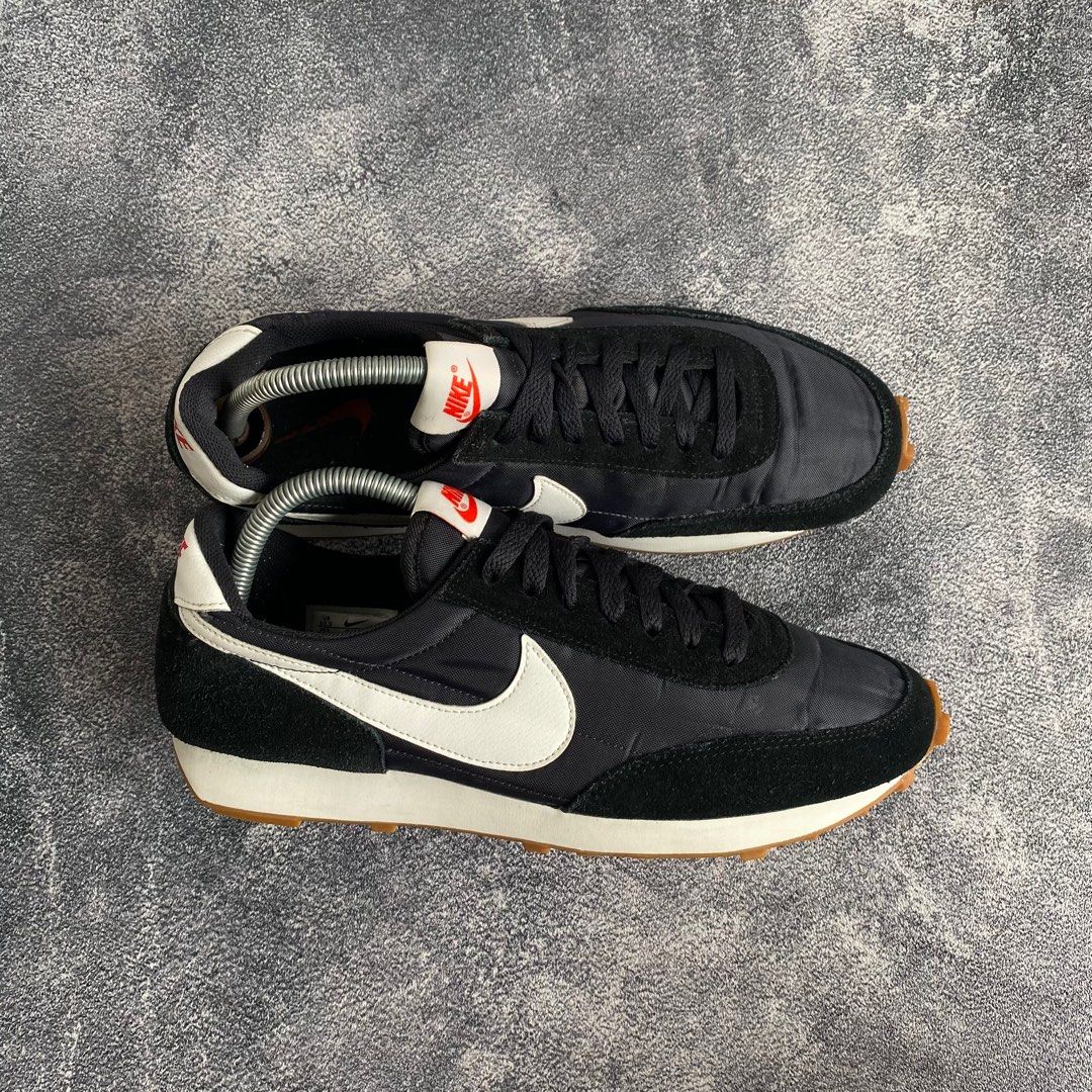 daybreak noir nike