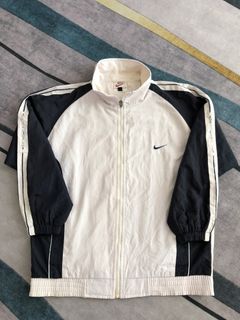 (Category: ) located in . Submitted by EnjoiStore (Listing ID 1212268088, Image 1). Description: .