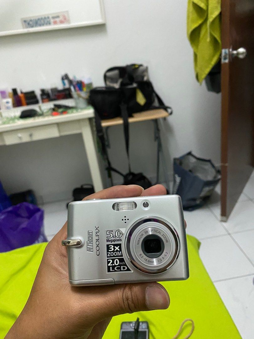 Nikon coolpix p2, Photography, Cameras on Carousell