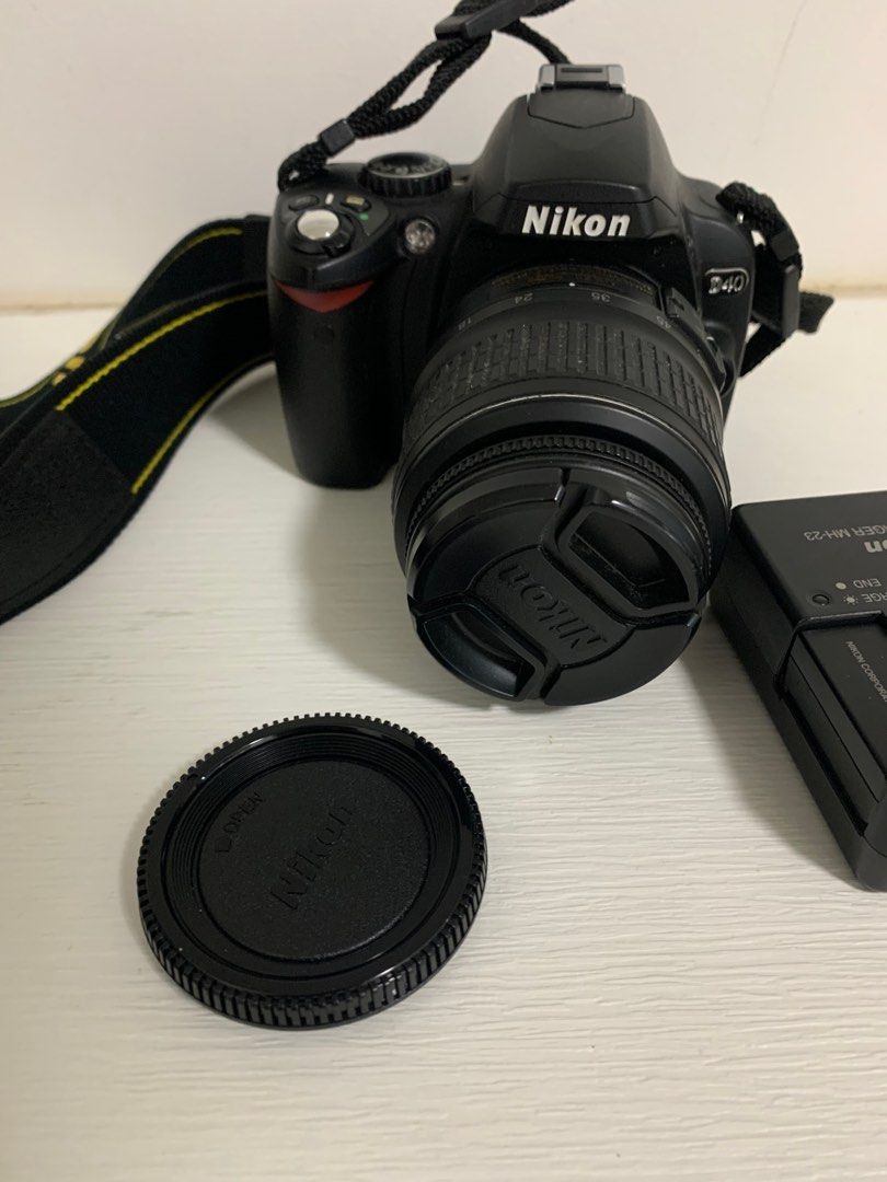 Nikon D40 DSLR, Photography, Cameras on Carousell