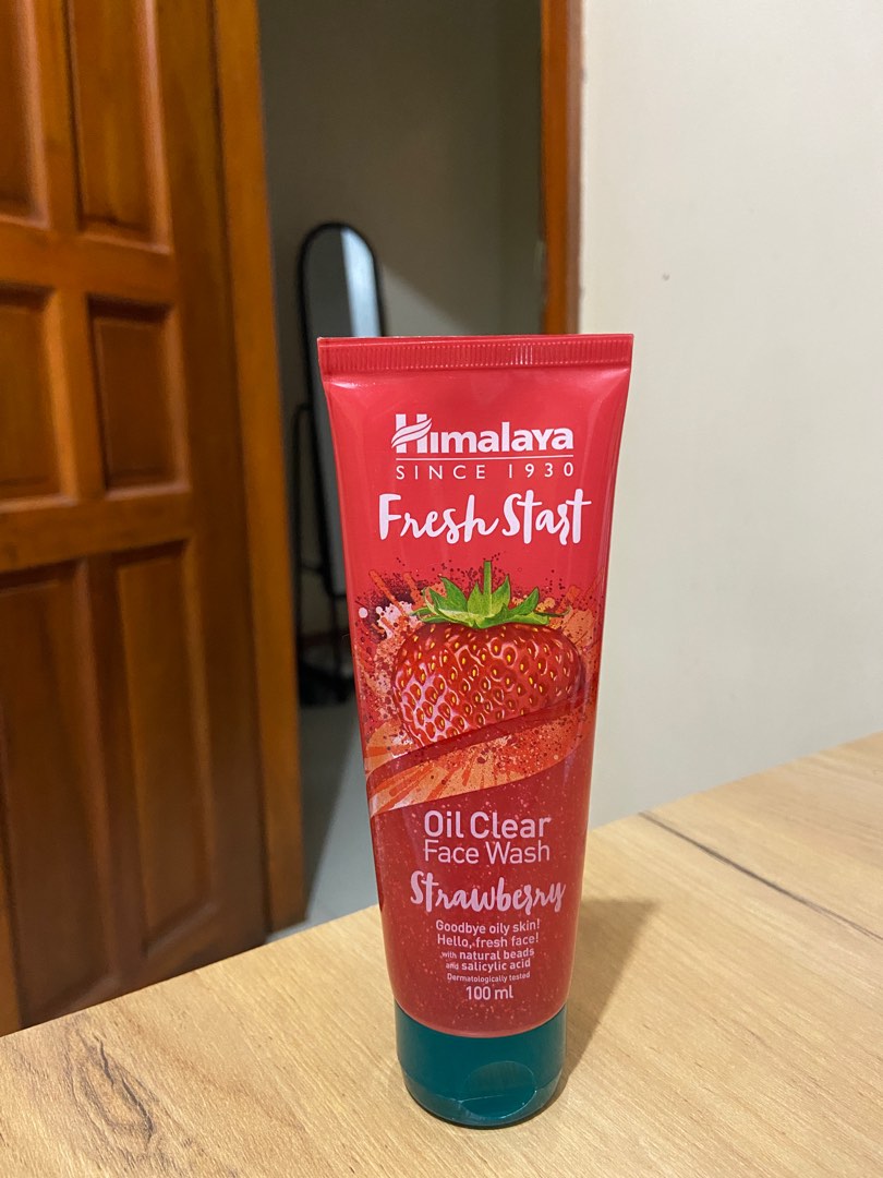 Oil Free Face Wash, Beauty & Personal Care, Face, Face Care on Carousell