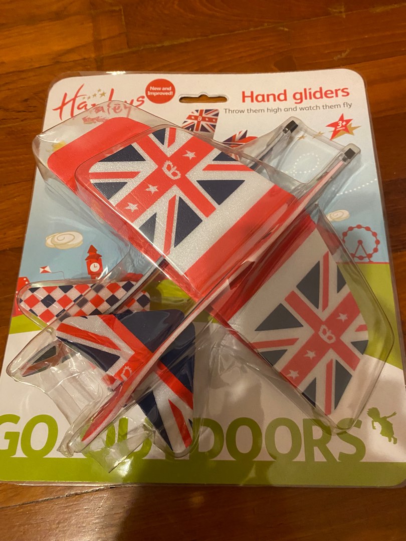 Hamleys outlet hand gliders