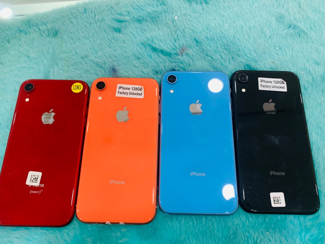 Original iphone XR 64gb and 128gb available Complete package