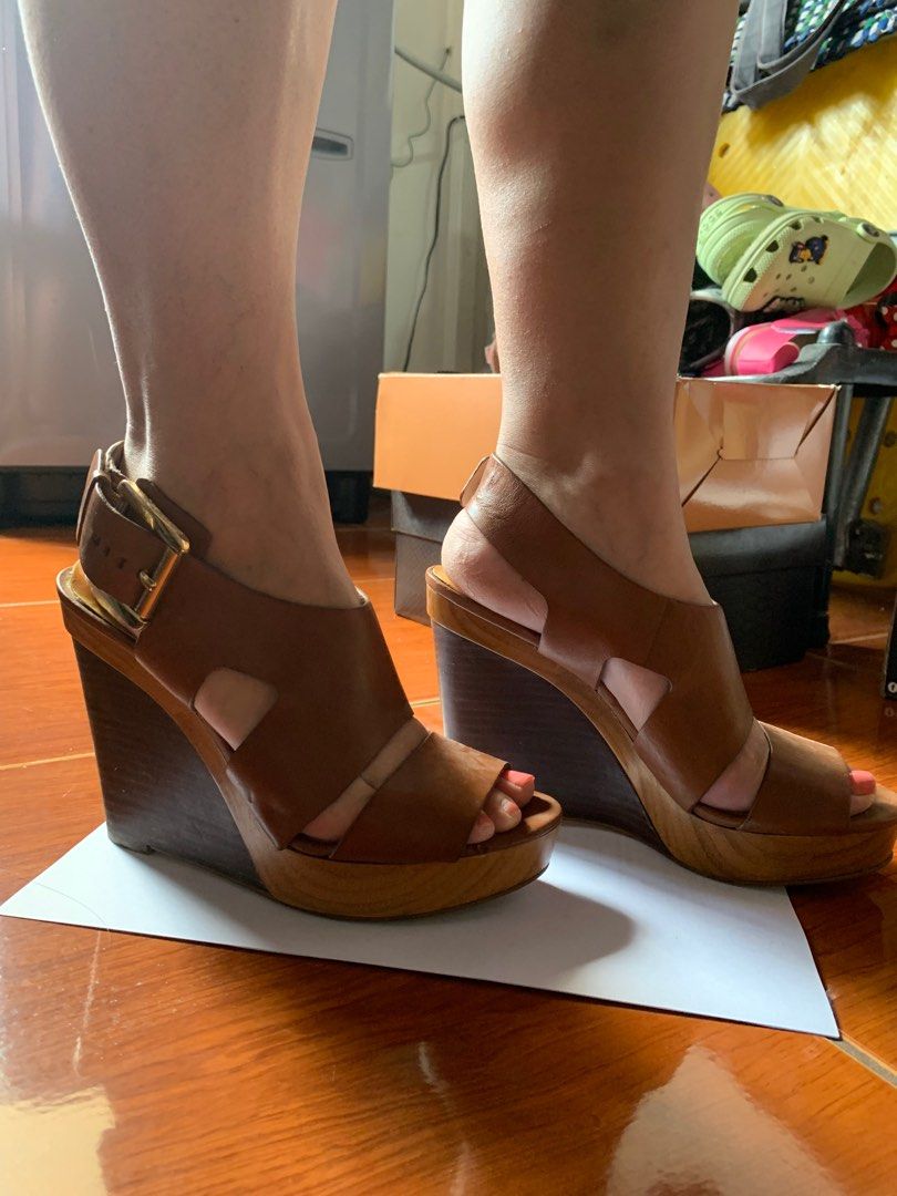 Original Michael Kors wedge sandals, Women's Fashion, Footwear, Heels on  Carousell