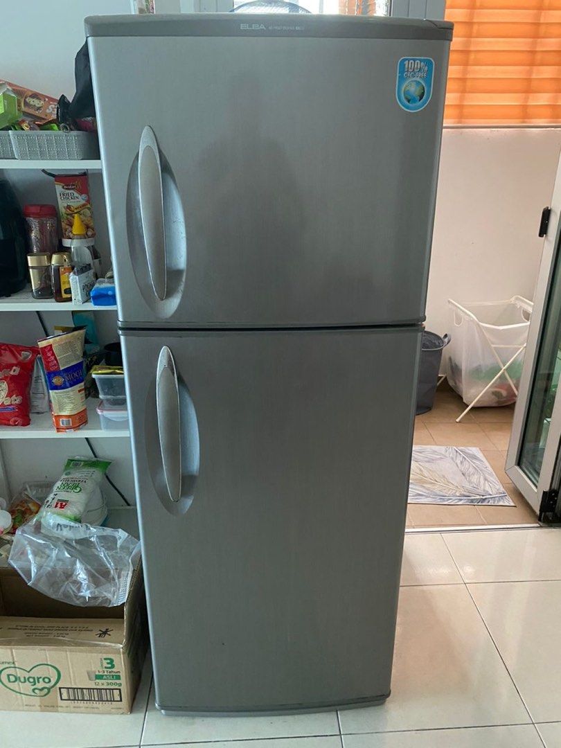 Peti ais Elba 2 pintu, TV & Home Appliances, Kitchen Appliances