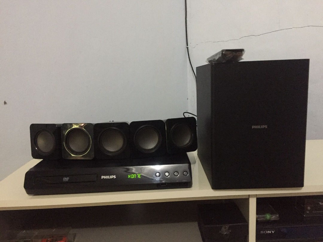 PHILIPS HTD 3510/98 Home Theater 5.1 DVD Karaoke Second, Electronics
