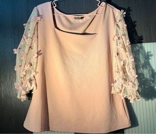 (Category: ) located in . Submitted by pluspreloved.sg (Listing ID 1212339391, Image 1). Description: .