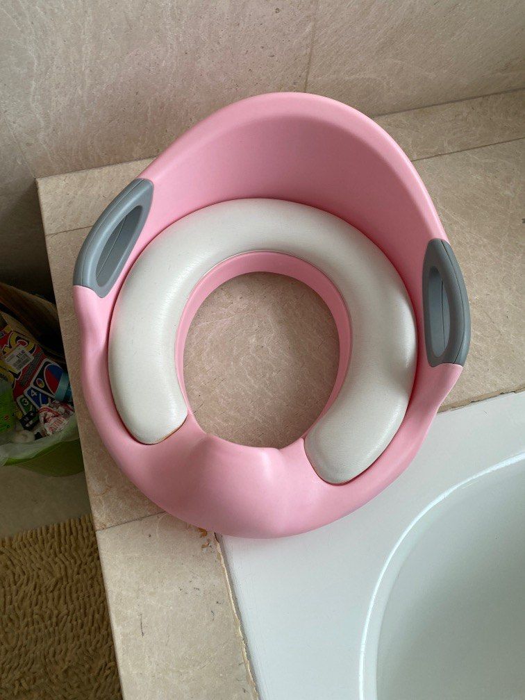 Potty training seat, Babies & Kids, Bathing & Changing, Toilet Training