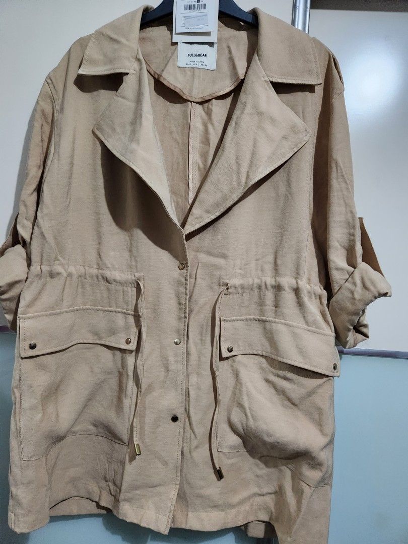 Pull and bear trench coat 2025