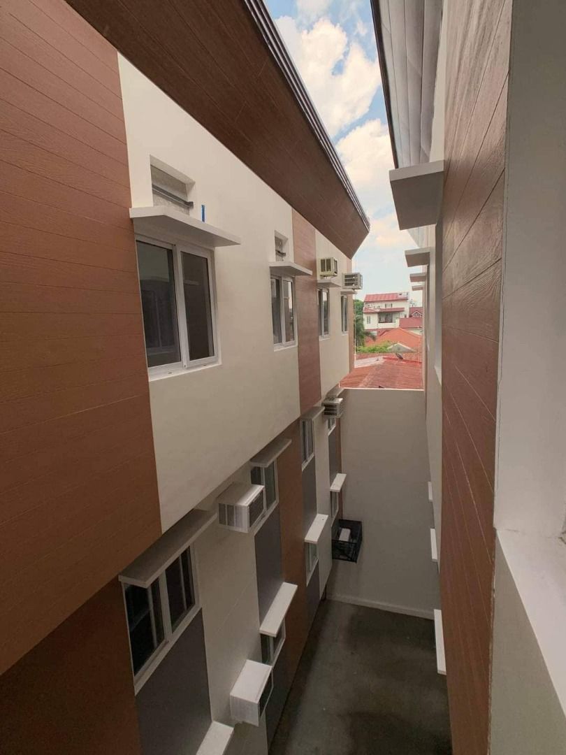 Quezon City town house for sale near East Avenue Quezon Memorial Circle P13.3M, Property, For