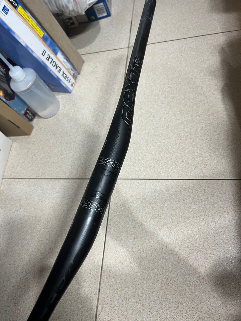 Race Face Next R carbon riser bar, Sports Equipment, Bicycles & Parts