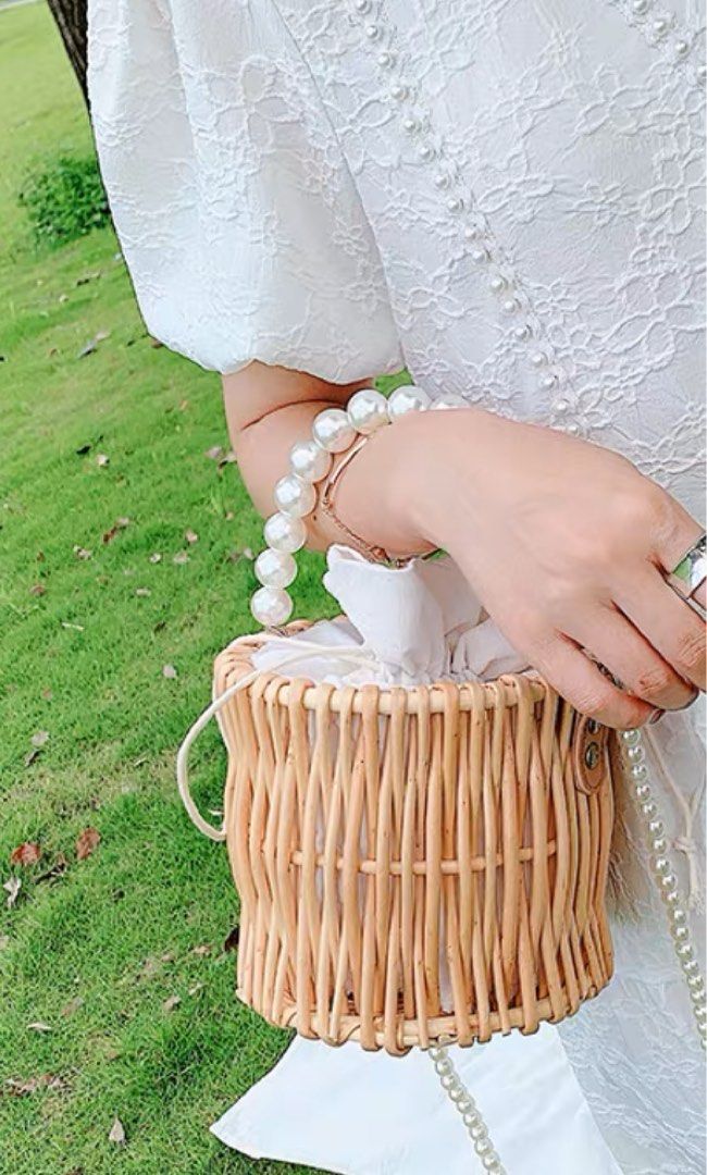 Pearl handle basket bag deals