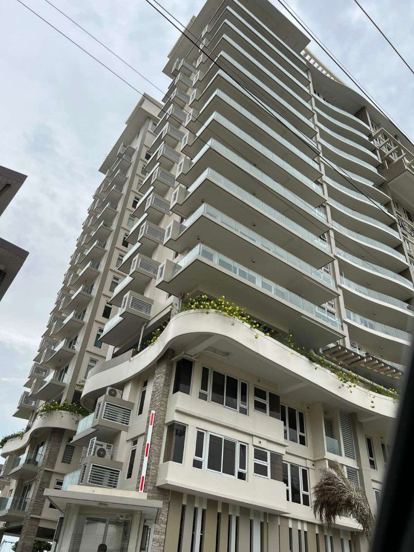 RFO PREMIUM 1 Bedroom Unit For Sale In Oak Harbor Residences In 