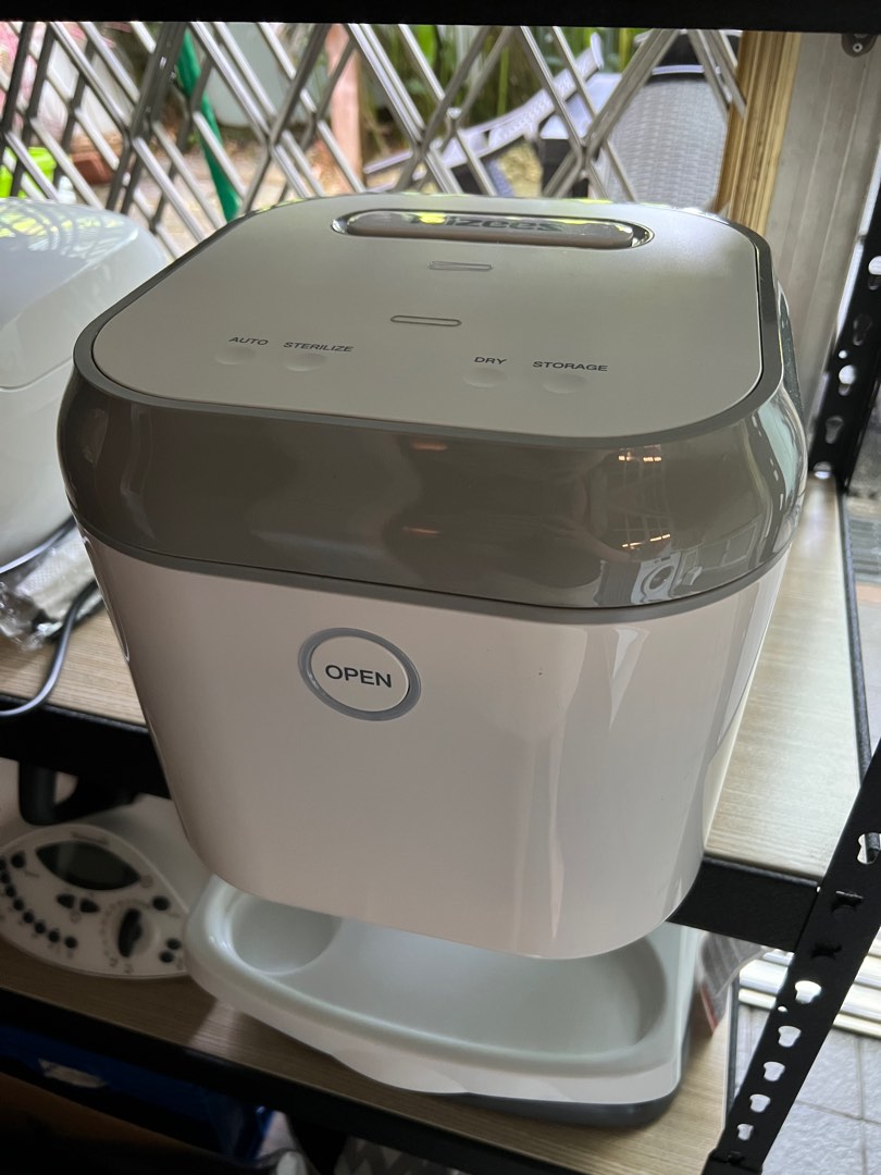 Rizees store uv sterilizer