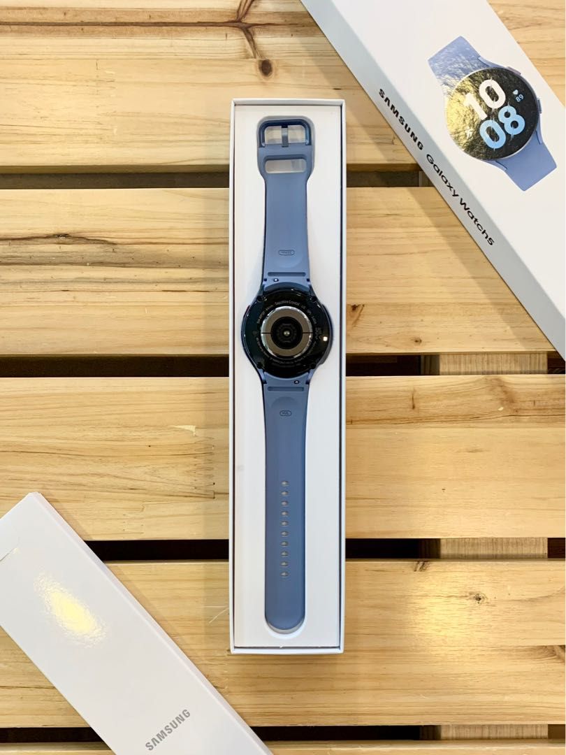 Samsung Galaxy Watch 5 44mm LTE Local Set Mobile Phones Gadgets
