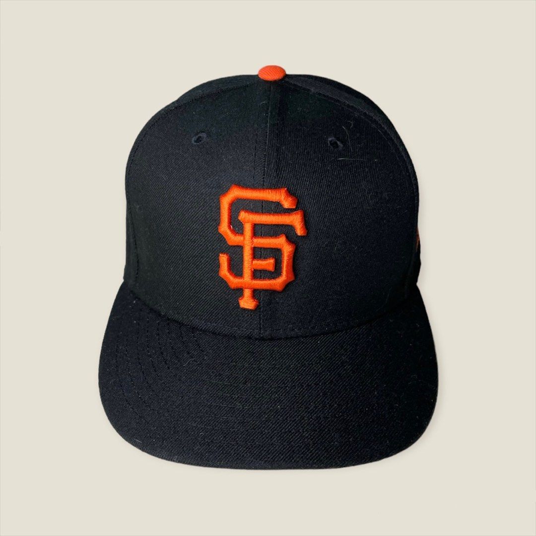 SF Giants Mitchell and Ness cap, Men's Fashion, Watches & Accessories, Caps  & Hats on Carousell