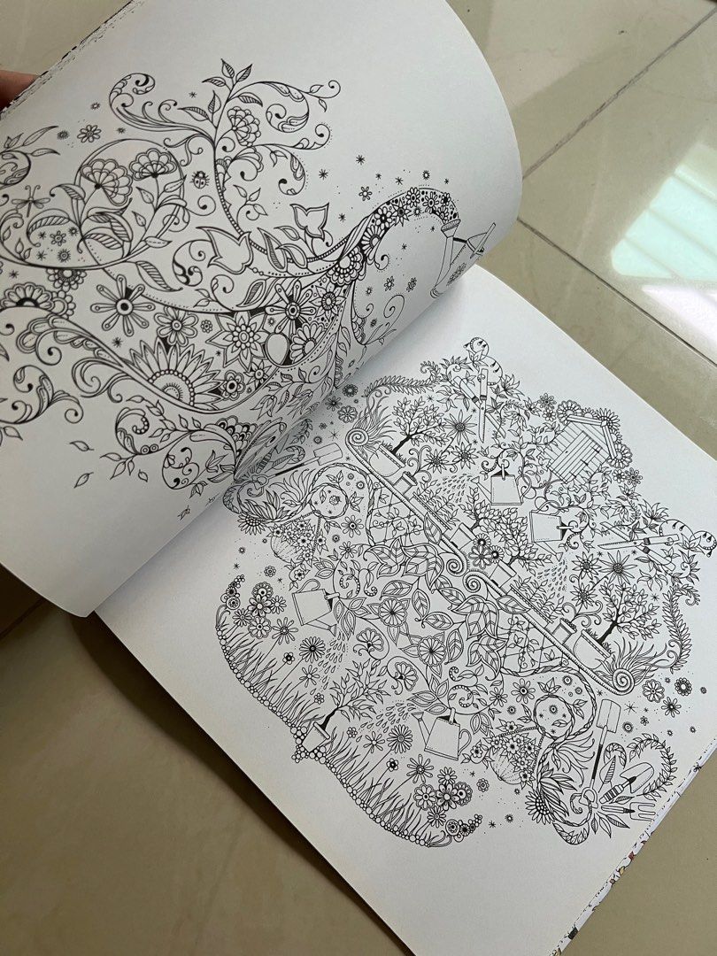 Secret Garden: An Inky Treasure Hunt and Coloring Book: An Inky