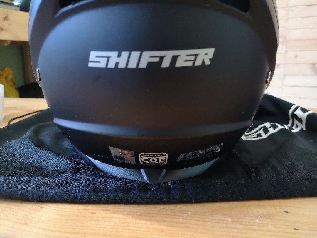 Shifter R2 Matte Helmet Large, Motorbikes, Motorbike Parts