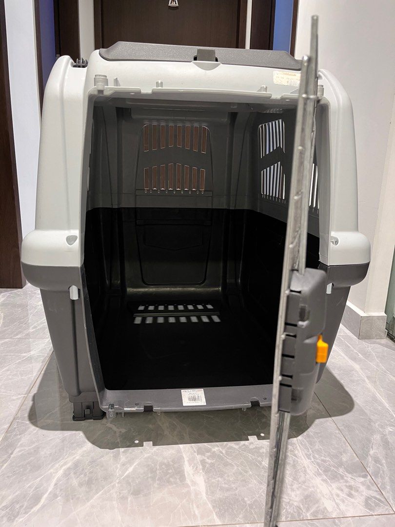 Skudo Dog Transportation Crate with Handles, Pet Supplies, Homes