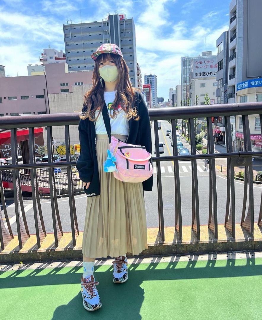 Supreme small messenger bag sale