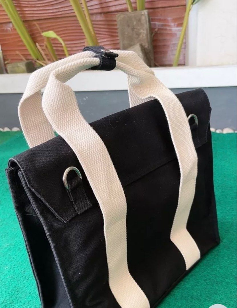 Tas hush puppies, Women's Fashion, Women's Bags & Wallets on Carousell