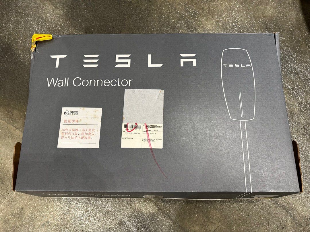Tesla wall connector gen 3 / 掛牆充電, 汽車配件, 電子配件- Carousell