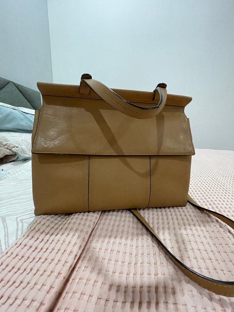 Tory Burch block T Satchel Camel, Women's Fashion, Bags & Wallets, Shoulder  Bags on Carousell