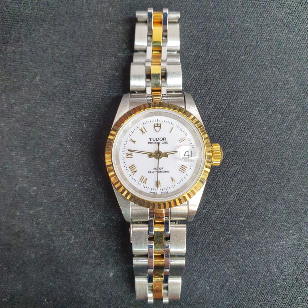 Gold watch hotsell under 2000