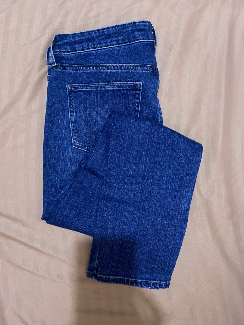 Uniqlo pants, Women's Fashion, Bottoms, Jeans on Carousell