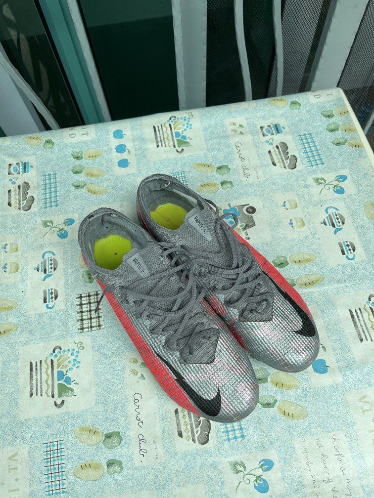 mercurial vapour 11
