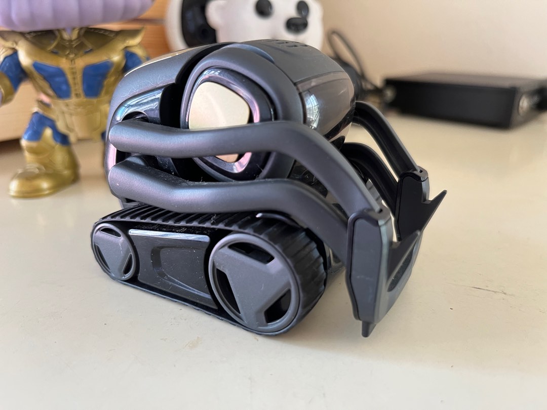 VECTOR ROBOT, Hobbies & Toys, Toys & Games on Carousell