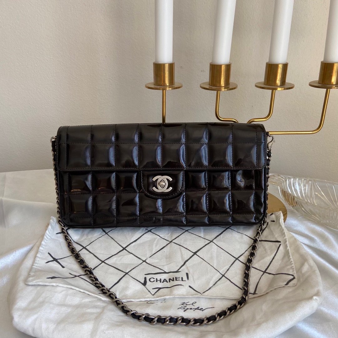 Chanel Black Patent Leather Quilted Vintage Chocolate Bar Shoulder Bag  Chanel