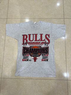 Adidas Chicago Bulls Tshirt, Men's Fashion, Tops & Sets, Tshirts & Polo  Shirts on Carousell