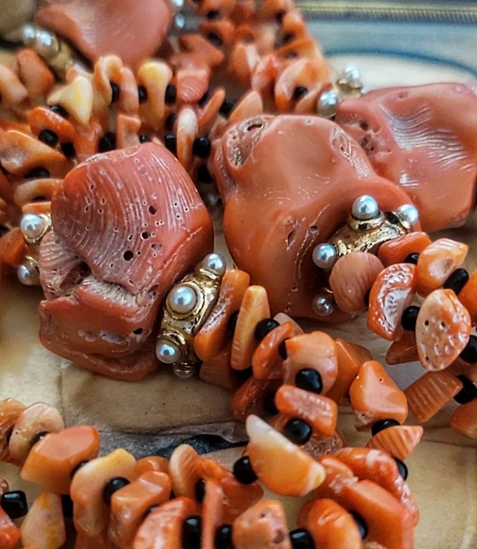 Chunky coral necklace new arrivals