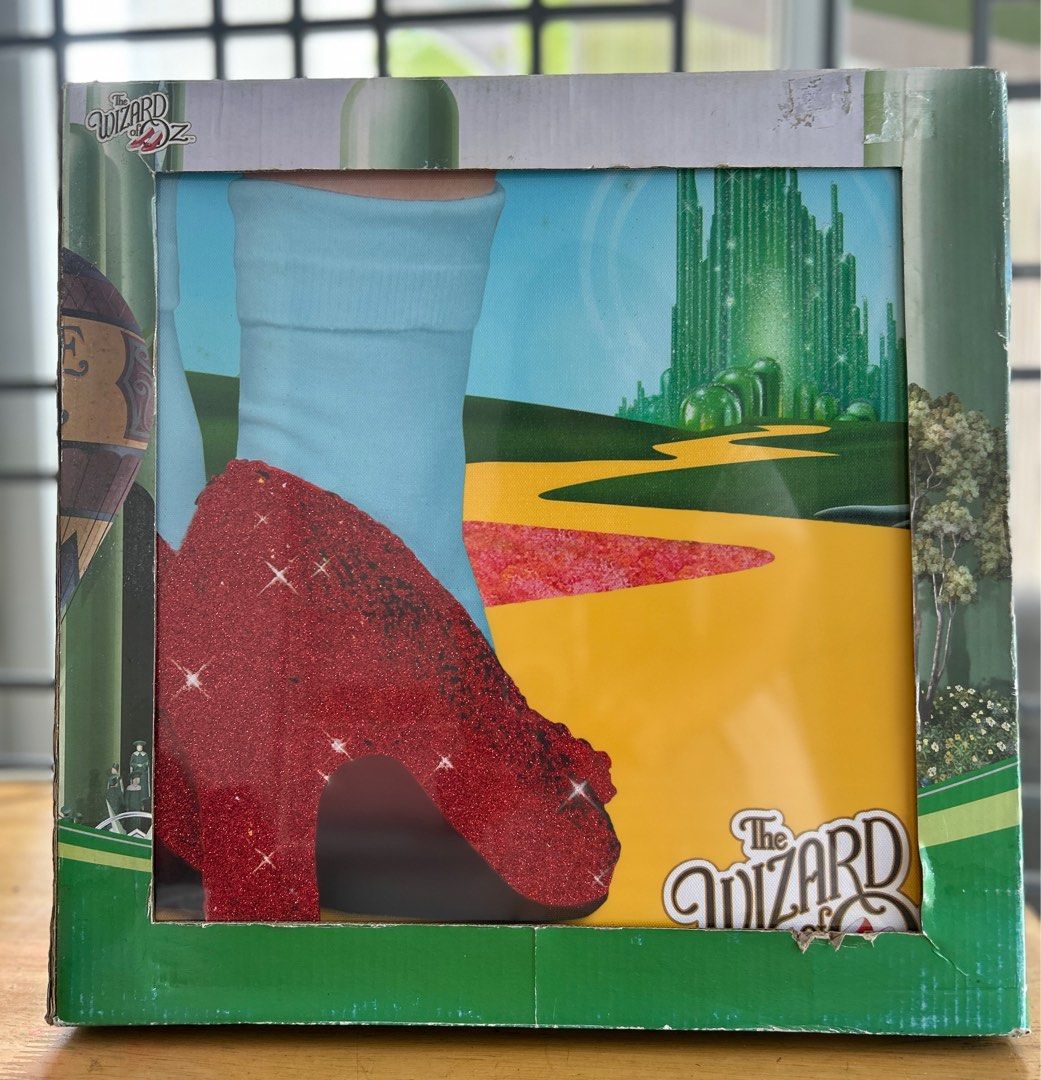 Wall Frame - The Wizard of Oz (Category: Frames & Pictures) located in Quezon City. Submitted by mythingsforless (Listing ID 1212286558, Image 3). Description: Unopened / sealed. .
