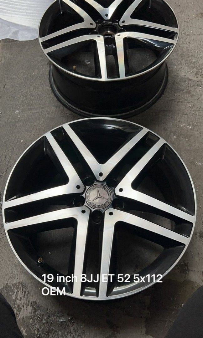 Mercede Benz Sedan Rims 19