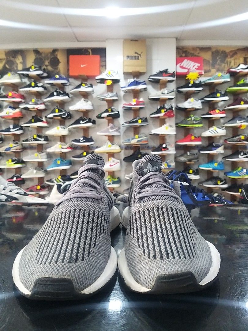 66 644 Adidas Swift Run