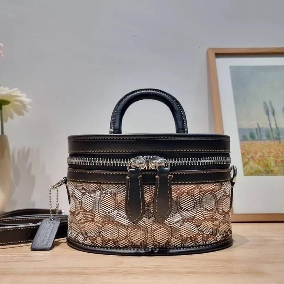 Coach Trail Bag in Signature Textile