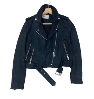 (Category: ) located in . Submitted by 97_thriftclothing (Listing ID 1212459652, Image 1). Description: .
