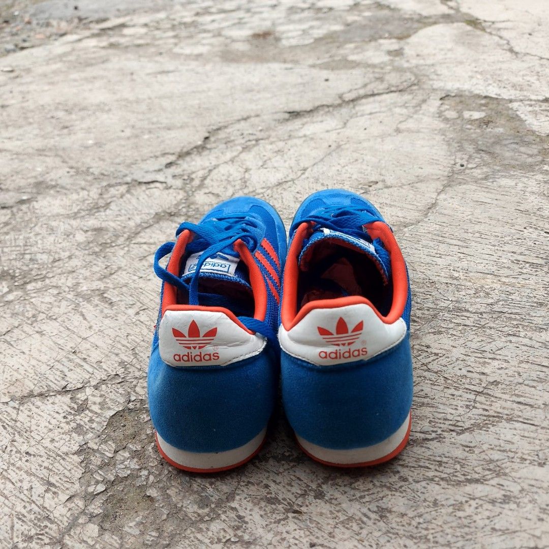 Adidas Dragon, Fesyen Pria, Sepatu , Sneakers di Carousell