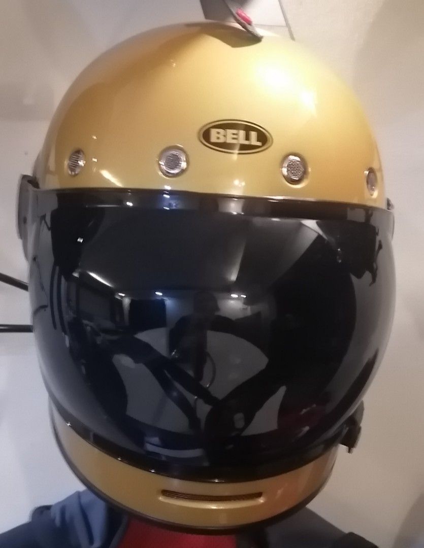 AGV Sportmodular Carbon Helmet and BELL bullitt, Motorbikes, Motorbike